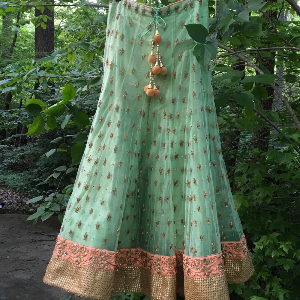 Festive Gold and Green skirt 32 waist 44 length